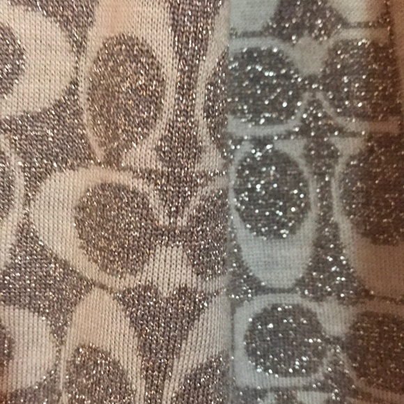 Coach Scarf - Picture 3 of 4